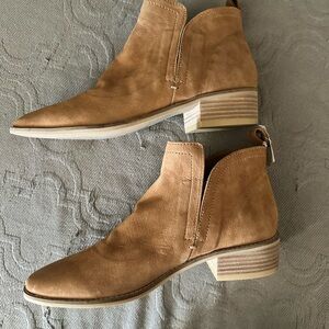 Dolce Vita Tan Suede Ankle Boots SZ 10